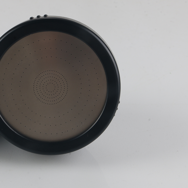 জাপানি কালো শাওয়ারহেড