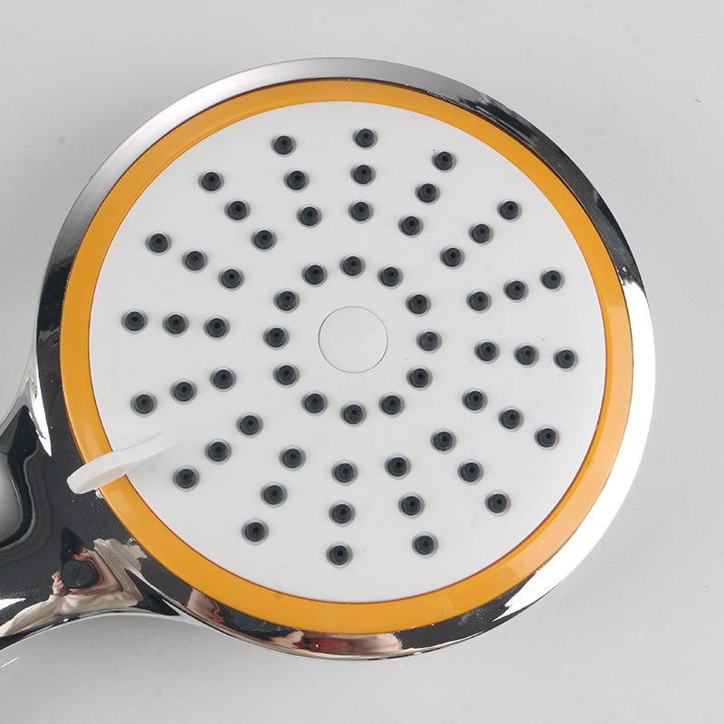 কমলা রিং ঝরনা